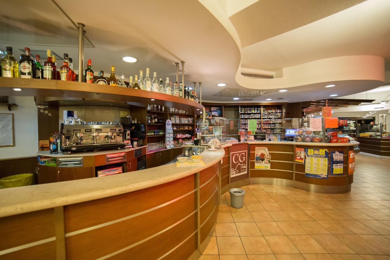 Hotel Corte Grande Tribiano Esterno foto